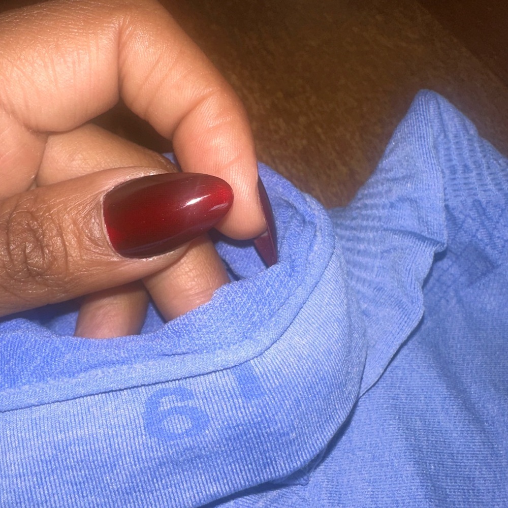 Lululemon capris Blue Leggings - Picture 5 of 5
